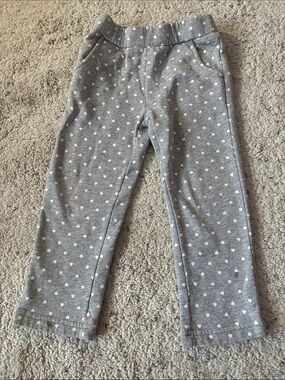 GAP Grey Sweatpants With White Heart Print Girls Size 4Y